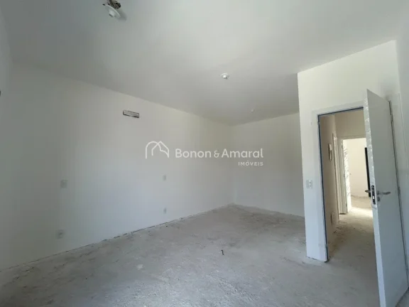 Imagem Viva com qualidade e tranquilidade em uma casa charmosa de 145m², localizada em um condomínio excl...