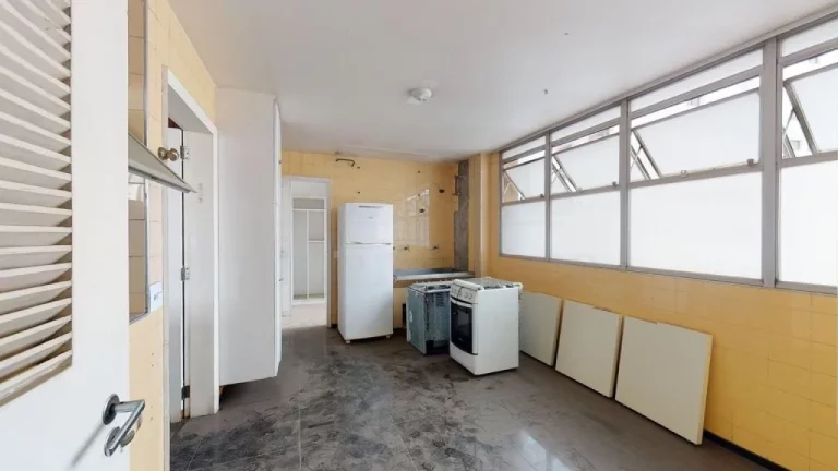 Imagem Apartamento à venda na Santa Cecília com 3 suites e 2 vagas, 383m2.