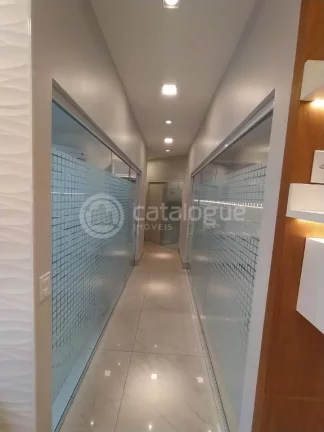 Imagem OPORTUNIDADE IMPERDÍVEL – IMÓVEL COMERCIAL COMPLETAMENTE EQUIPADO PARA CLÍNICA ODONTOLÓGICA EM PETRÓPOLIS
