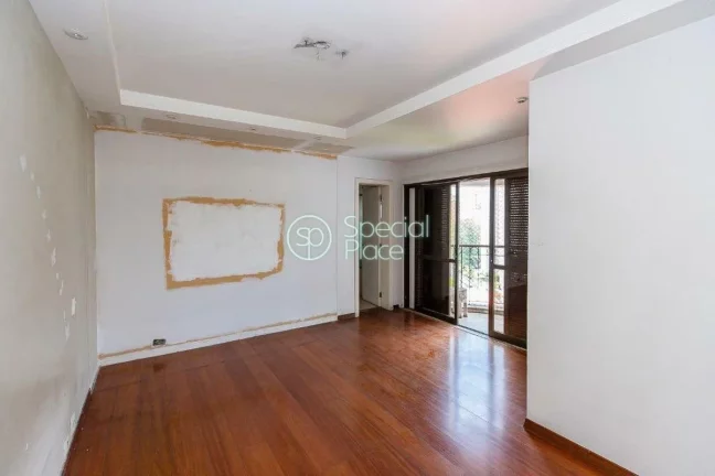Imagem Amplo apartamento à venda com 4 quartos, sendo 3 suítes, e 4 banheiros no total. Este apartamento ...