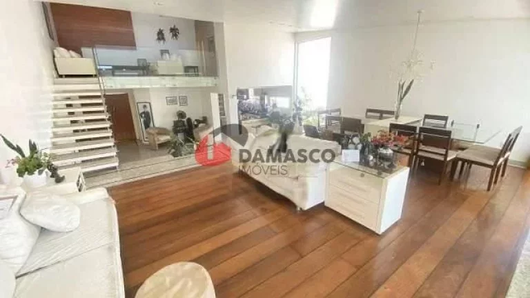 Imagem Sobrado à venda 3 Quartos, 3 Suites, 5 Vagas, 380M², Jardim, Santo André - SP