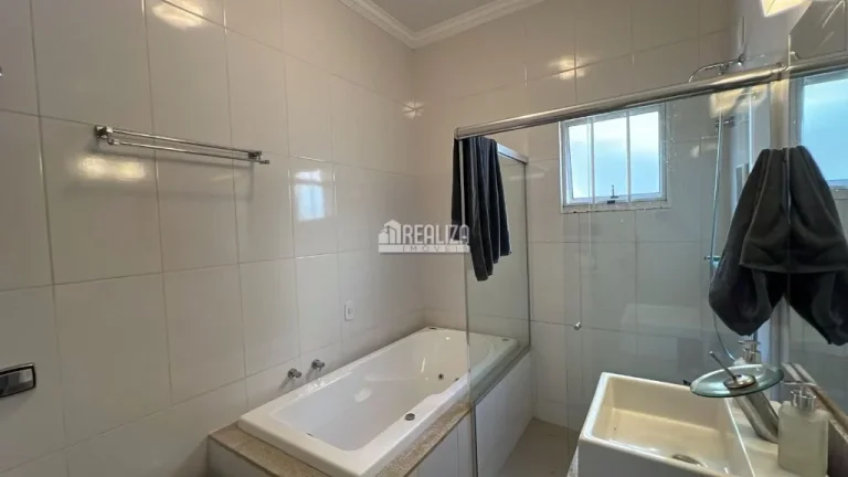 Imagem Casa à Venda no Jardim Nenê Gomes, em Uberaba