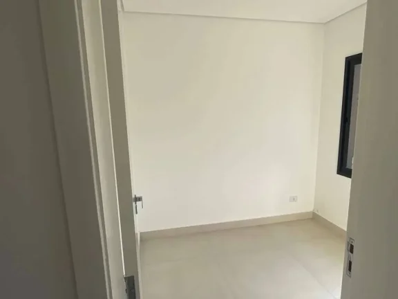 Imagem Cond. Vila Verde (Km 36 R.Tavares) - Zero Km, moderna, 3 sts, piscina!