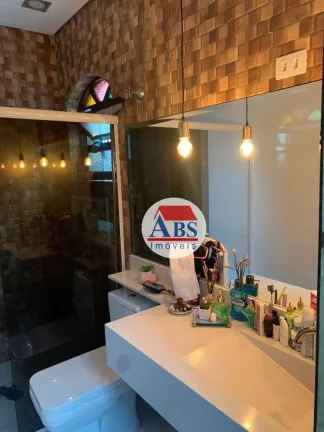 Imagem Casa com 4 dormitórios à venda, 133 m² por R$ 657.999,99 - Jardim Casqueiro - Cubatão/SP