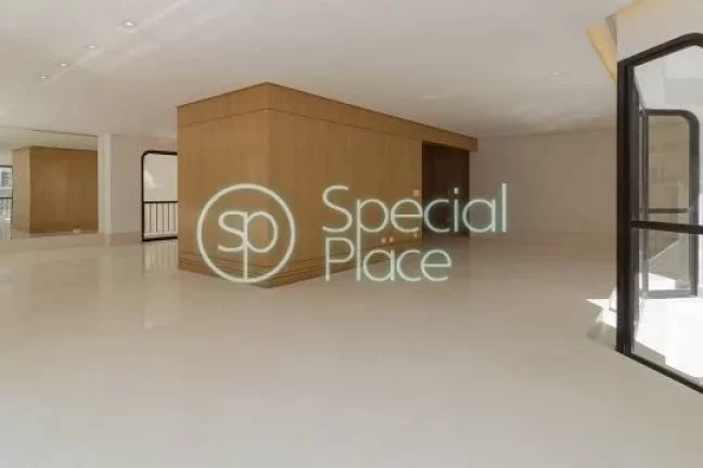 Imagem Lindo apartamento com 293m2 de área privativa, 4 dormitórios ( 2 suítes) e 3 vagas na garagem. Ap...
