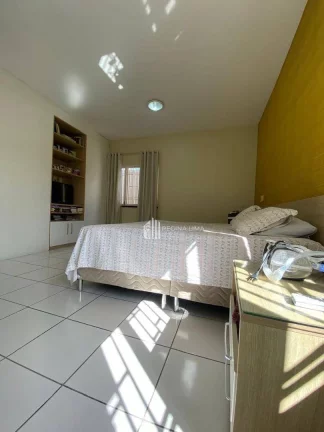 Imagem Casa à venda com 4 dormitórios (três suítes) R$ 1.600.000 - BOM PARA CLINICAS . Jóquei - Teresina/PI