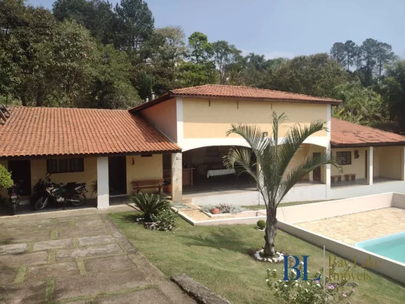 Imagem Vende Chácara Sítio com 5 dormitórios Piscina Guararema SP