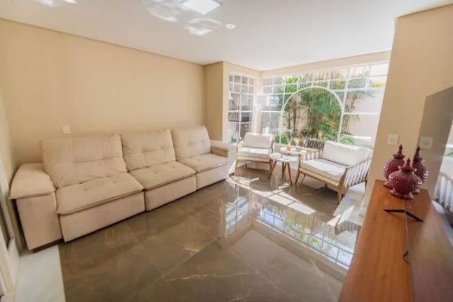 Imagem Casa com 360 m² - 3 suítes, em condomínio na Granja Viana!!!