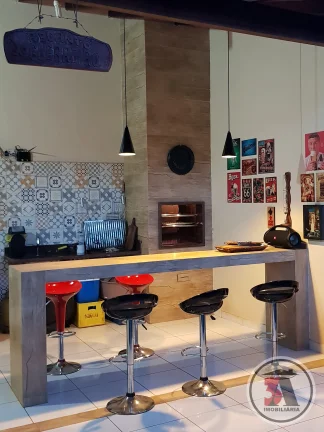 Imagem Casa 3/4 com piscina - Aponiã