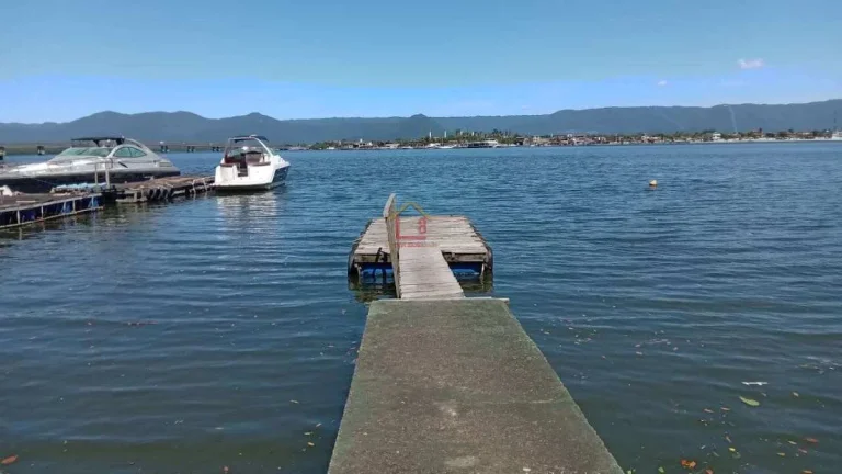 Imagem Galpão para alugar em São Vicente, Japuí, 900m2