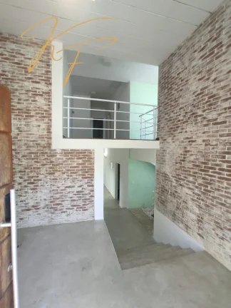 Imagem Venha se encantar com esta incrível casa à venda ou locação no Swiss Park, um dos bairros mais desejados de Campinas/SP! Com um projeto arquitetônico