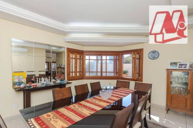 Imagem No Partenon, casa de 740m,² 4 suites. piscina