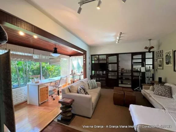 Imagem Cond. Granja Velha - 2 casas independentes mas interligadas! 5d/3sts!