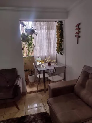 Apartamento à venda no Guarapiranga com 2 dormitórios