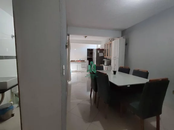 Imagem Lindo Sobrado de esquina com 170mt² - 3 dorm. /2 Banheiros e 3 Vagas