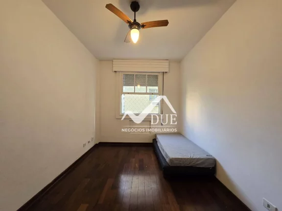 Imagem Apartamento com 3 dormitórios à venda, 123 m² por R$ 790.000 - Ponta da Praia - Santos/SP