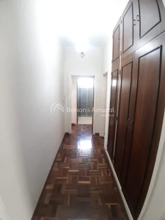 Imagem EspaÃ§o, conforto e localizaÃ§Ã£o privilegiada no Taquaral!

Casa ampla com 400mÂ² de Ã¡rea construÃ...
