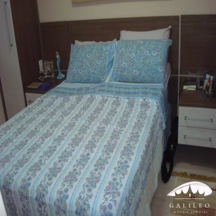 Imagem VENDA | APARTAMENTO NO RESIDENCIAL NOVE DE JULHO - Com 2 dormitórios, com varanda, armários planejados no quarto, banheiro, cozinha e 01 vaga coberta.