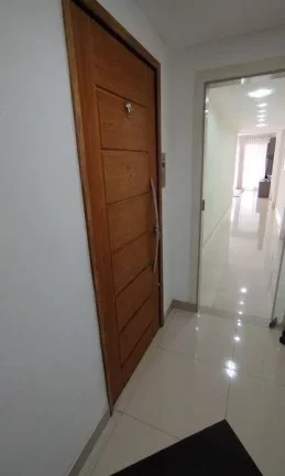 Imagem Cobertura para Venda em Nova Friburgo, Centro, 4 dormitórios, 1 suíte, 4 banheiros, 2 v