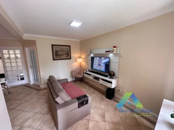Imagem Lindo sobrado em condominio fechado com 129m² por R$640 mil