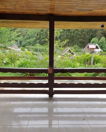 Imagem Casa com 3 dormitórios à venda, 235 m² por R$ 1.250.000,00 - Alto Do Capivari - Campos do Jordão/SP