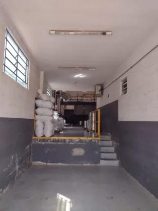 Imagem Galpão à venda, 1046 m² por R$ 2.500.000,00 - Chácaras Nova Suzano - Suzano/SP