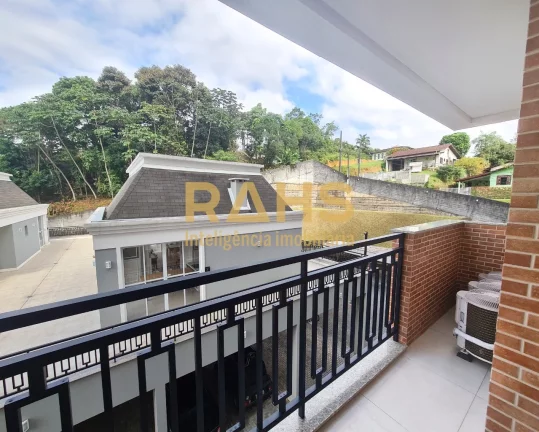 Imagem COBERTURA PLANA . DIFERENCIAIS DE DESTAQUE: - Local alto com linda vista para a Serra do Mar A Serra...