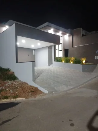 Imagem CASA NO CONDOMÍNIO PORTAL DA SERRA