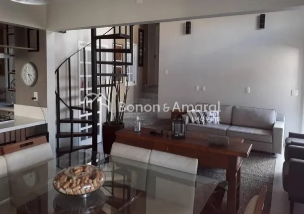 Imagem Casa à venda em condomínio fechado em Valinhos/SP!

Casa em excelente localização dentro do cond...
