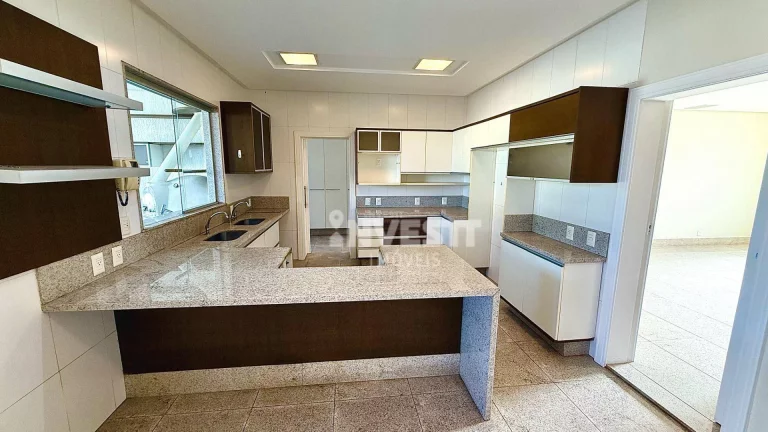 Imagem Casa à venda no Jardins Paris - Goiânia/GO