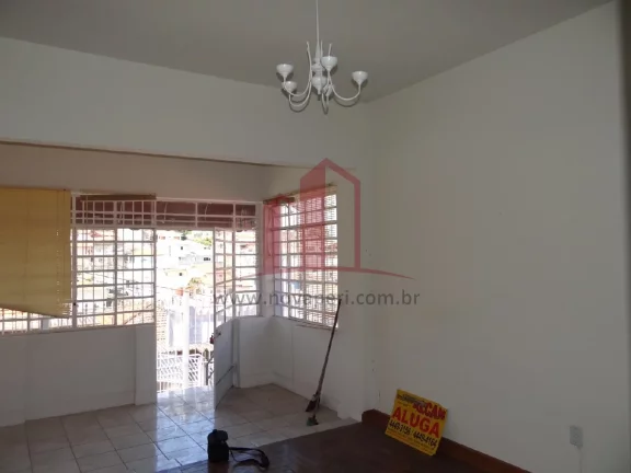Imagem Imperdível oportunidade! Casa à venda em Franco da Rocha-SP, Centro. 2 quartos, 1 sala, 2 banheiros. 180m² de área.