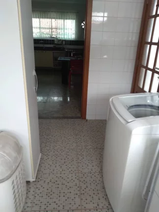 Imagem ATENÇÃO - Casa espetácular pertinho da praia.