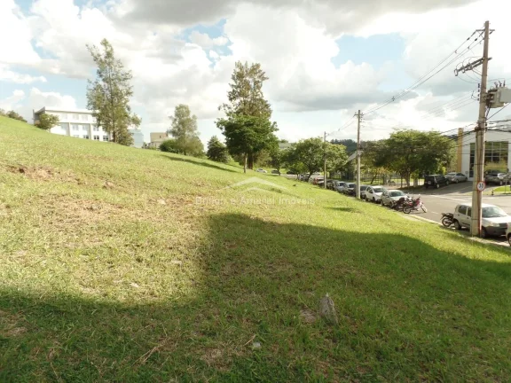Imagem Terreno a venda no Centro Comercial Alphaville Campinas em Campinas. 

Estuda Permuta e Parcelamento...