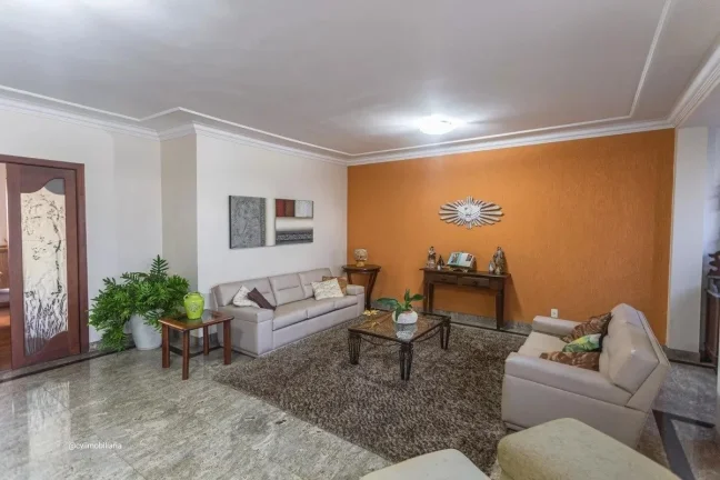 Imagem Casa ampla em lote de 360m², localizada no bairro Santa Inês, ideal para quem busca espaço, confo...