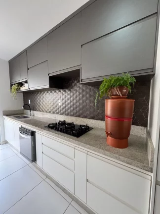 Imagem Casa em Condomínio à Venda em Vitória da Conquista-BA, Bairro Candeias: 3 Quartos, 1 Suíte, 1 Sala, 2 Banheiros, 1 Vaga, 77m².