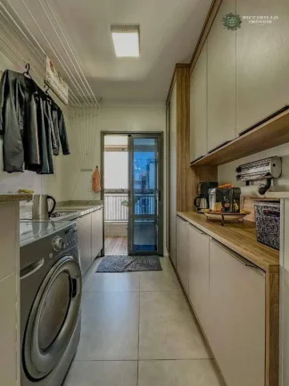 Imagem Apartamento com 3 dormitórios à venda, 145 m² por R$ 1.350.000,00 - Vila Guilhermina - Praia Grande/SP