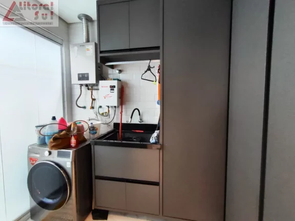 Imagem Luxuoso apartamento à venda em Praia Grande-SP, Canto do Forte: 3 quartos, 3 suítes, 2 salas, 4 banheiros, 3 vagas, 250m².