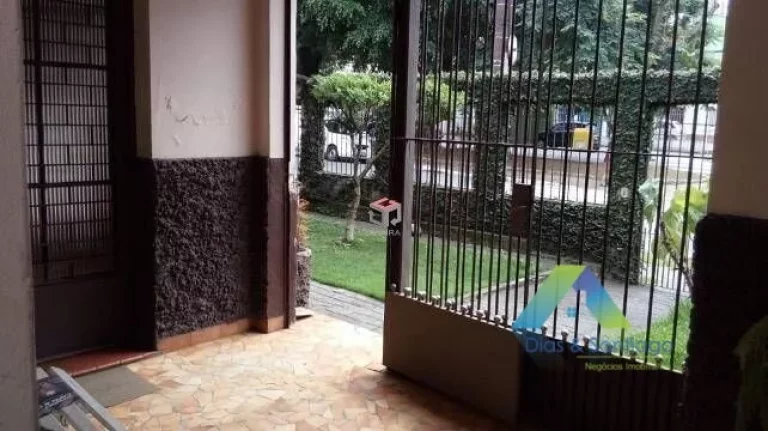 Imagem Casa com 3 dormitórios à venda, 441 m², Saúde - São Paulo/SP
