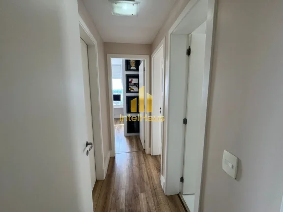 Imagem Este é um daqueles imóveis que raramente aparecem no mercado. Localizado no 21º andar da Torre Ma...