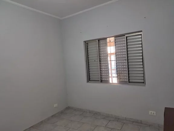Imagem VENDO CASA COM DOIS QUARTOS E EDÍCULA NO BAIRRO JD. SANTA CRUZ!