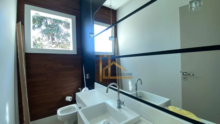 Imagem Casa com 4 suítes em condomínio no Quebra Frascos - Teresópolis-RJ