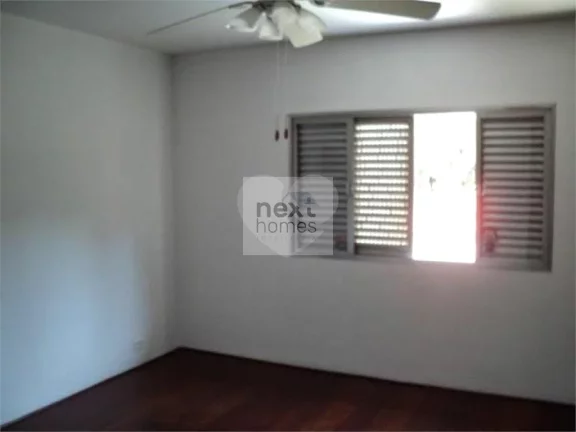 Imagem Casa à venda com 3 quartos, sendo 1 suíte, em Butantã, São Paulo - SP