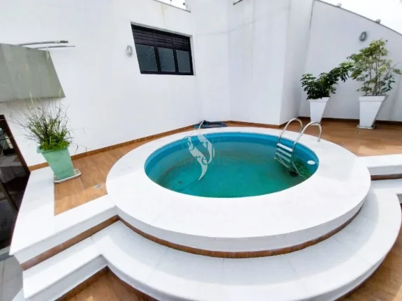 Imagem Cobertura Duplex à Venda em Moema - São Paulo/SP.
