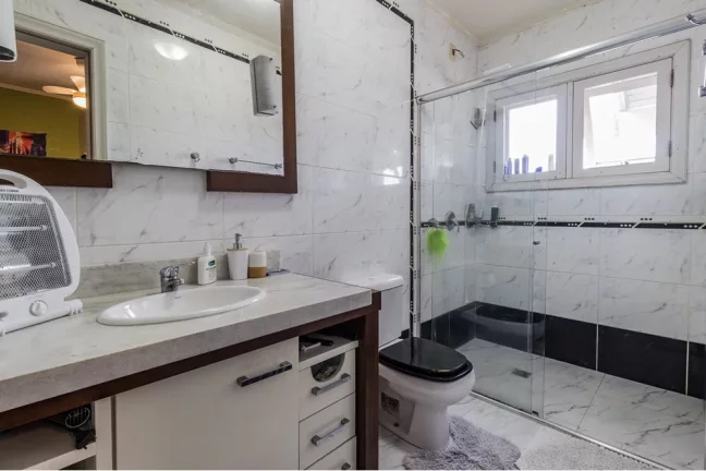 Imagem Casa com 3 Quartos à Venda, 464 m² em Santo Antônio - Porto Alegre