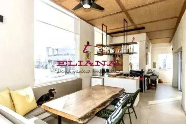 Imagem Cobertura à venda em São Paulo, Vila Olímpia, com 2 quartos, 148m²