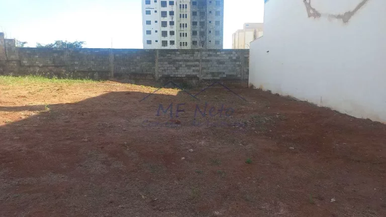 Imagem Terreno Padrão