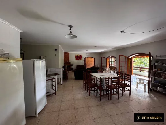 Imagem Linda Chácara fazendo Fundo pra Represa em Piracaia- 2.500m² por R$950 mil!