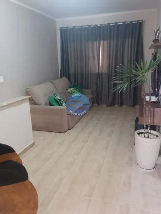 Imagem Casa a venda em Amparo no Jardim Adélia