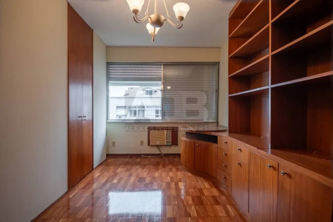 Imagem Apartamento à venda em Copacabana, 3Qtos, 143m2, 1vaga, na Barão de Ipanema
