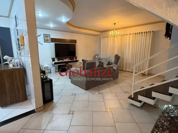 Imagem Casa triplex com 5 dormitórios no Campo Grande em Santos po R$ 2.140.000,00